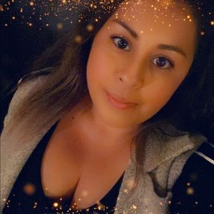 Meet your Posher, Ana